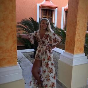 Meet your Posher, Emily alexis